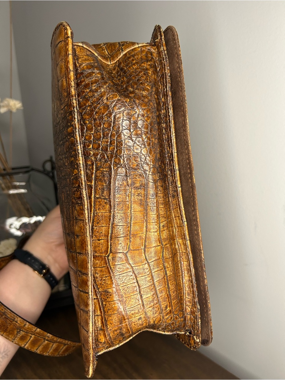 Coccinelle Brown Croc Embossed Leather Shoulder Bag - Picture 9 of 14